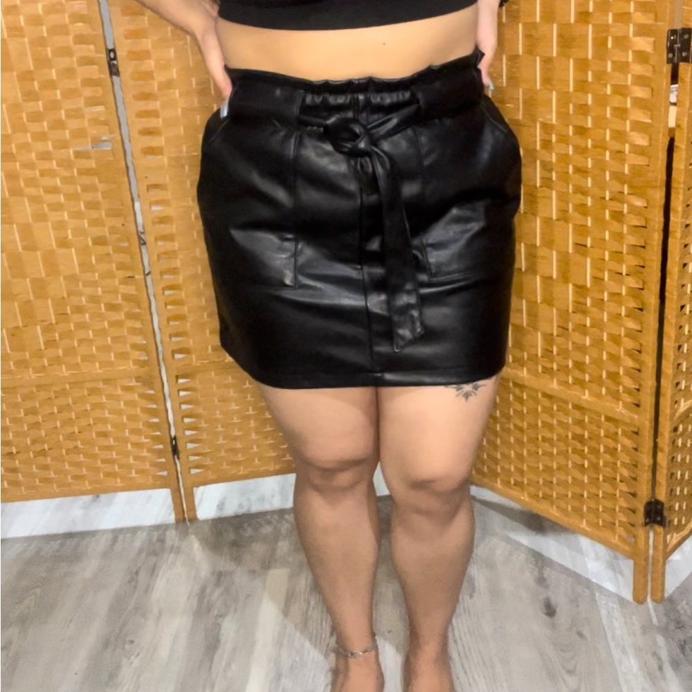 SONÓ Faux Black Leather Skirt
